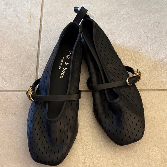 rag & bone Shoes - Rag & Bone Spire Leather Mary Jane’s